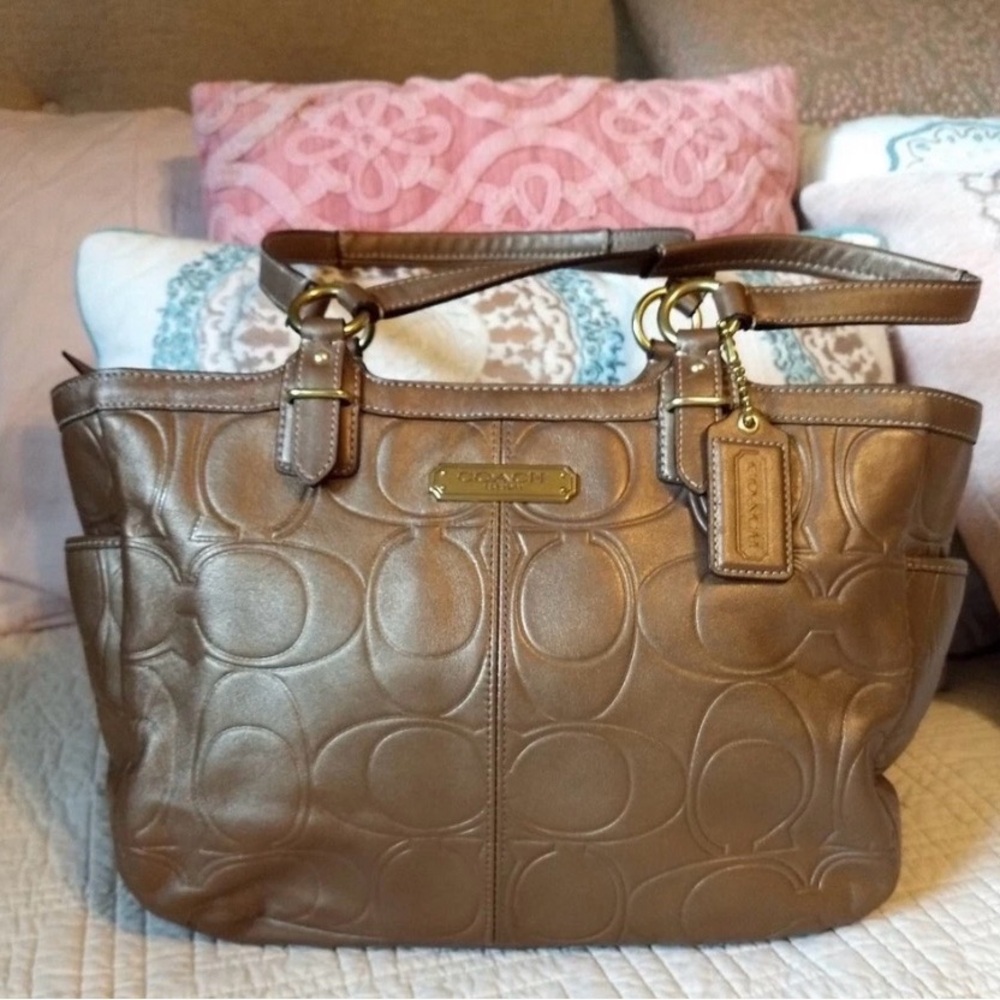 NWT Coach Gallery Embossed Leather Tote F20742 Brass/Copper Below $358 Retail